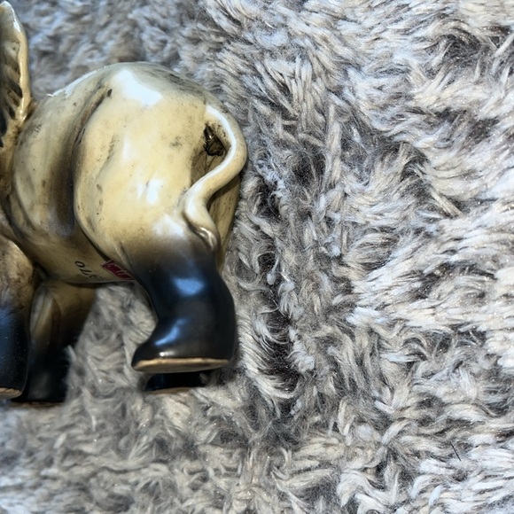 Vintage Lefton H2675 porcelain decorative lucky elephant figurine. - Picture 3 of 7